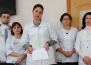 Сотрудники Черноморской городской больницы не могут попасть на работу из-за каратина: медики обратились за помощью