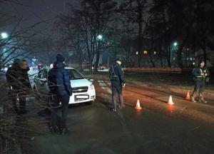 В Черкассах такси на большой скорости сбило дедушку с внуками