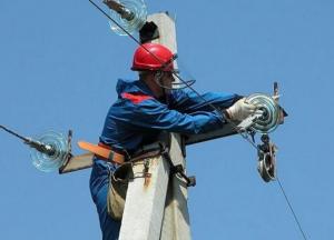 Непогода в Украине оставила без света около 140 населенных пунктов