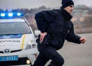 Во Львове задержанный сбежал из отделения полиции с табельным оружием 