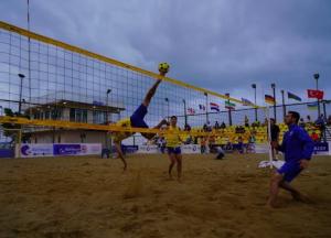 На международном турнире по футволею украинцы уступили французам и израильтянам (фото) 