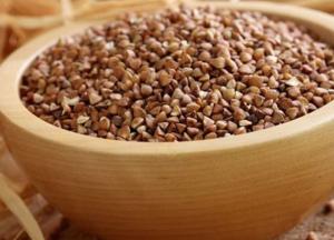 Медики назвали продукт, вызывающий отеки и аллергию