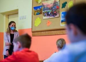 Школы Киева будут требовать от родителей учеников COVID-сертификат или ПЦР-тест при входе