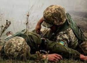 На Донбассе ранен украинский военный