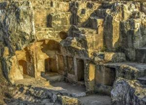 Археологи нашли в Омане древние гробницы возрастом более 3000 лет