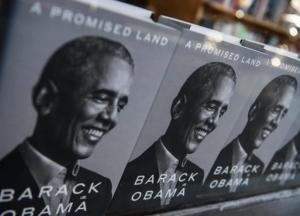 Книга Обамы установила рекорды в первый день продаж