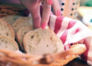 Диетологи назвали продукты, которые нельзя есть после 30 лет