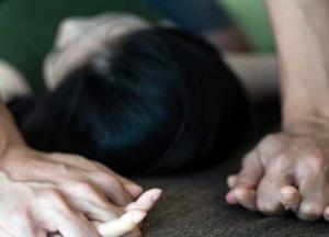 В Киеве пенсионер, выдавший себя за продюсера, изнасиловал студентку