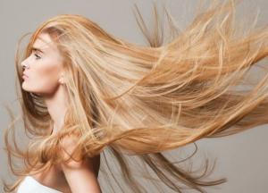 Названы способы сохранить молодость волос и кожи