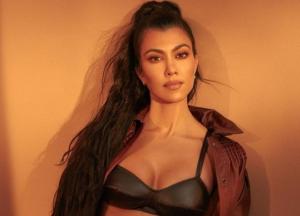 Звезда реалити-шоу Кортни Кардашьян снялась обнаженной