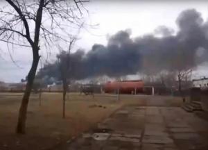 У Бердянську палає шпиталь із російськими окупантами (відео)