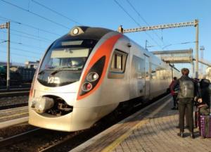 УЗ возобновляет продажу билетов в Ивано-Франковской области