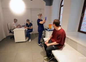 Украина получит от ФРГ 1,5 млн доз вакцины AstraZeneca