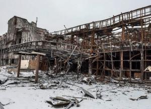 Названо число погибших военных в аэропорту Донецка