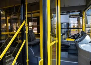 В Киеве запретили работу общественного транспорта без отопления