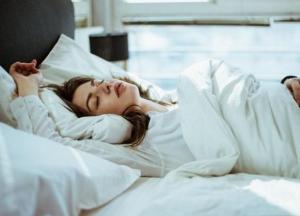 Ученые определили лучшее время для сна