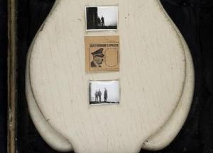 Сиденье с личного унитаза Гитлера продали почти за 19 тысяч долларов (фото)