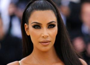 Ким Кардашьян показала, как выглядела в молодости (фото)