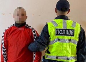 В Киеве пьяный мужчина пытался ворваться в отделение полиции