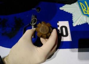 В Одесской области пьяный мужчина пришел на АЗС с гранатой в кармане