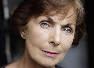 Знаменитую актрису насмерть сбил двухэтажный автобус 