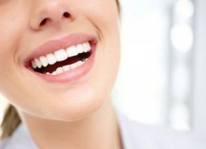 Стоматологи назвали овощи, которые портят зубы