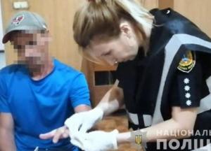 В Одессе мужчина убил ножницами соседа за оскорбление дочери (видео)