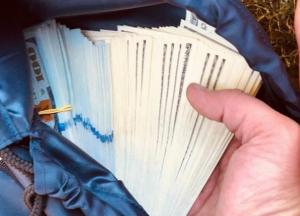 В Киеве через фейковый обмен валют у мужчины выманили 29 тысяч долларов