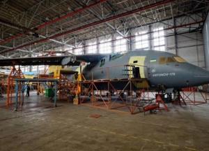 На Антонове назвали число выпущенных за десять лет самолетов