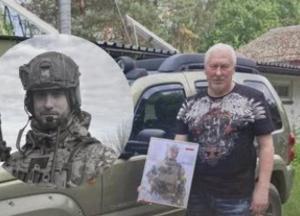 Батько загиблого польського добровольця продовжує справу сина, допомагаючи Україні