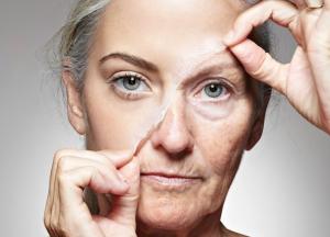 Названа одна из причин быстрого старения кожи