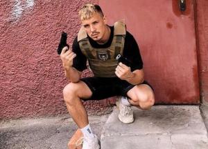 Украинский певец засветился за роскошным отдыхом в оккупированном Крыму