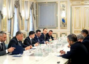 Иран вернет Украине обломки сбитого самолета