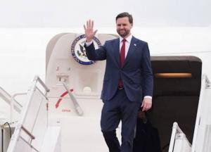 Делегація США вже прибула до Пакистану на історичну зустріч з Іраном: з’явились перші відео та фото