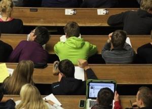 Знание английского будет обязательным для поступления в университет