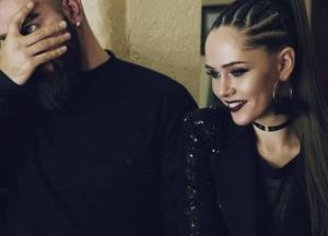 "Уже просто все равно": Юлия Санина рассказала, как едва не развелась с мужем