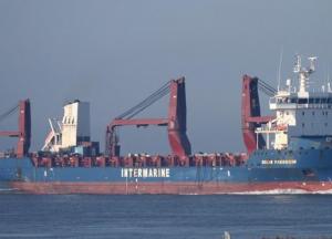 В Черное море вошел корабль с американскими катерами Island: первые подробности и карта