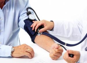 Диетолог назвала продукты для борьбы с повышенным давлением