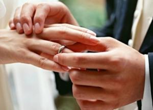 В День влюбленных в Киеве поженятся около 200 пар