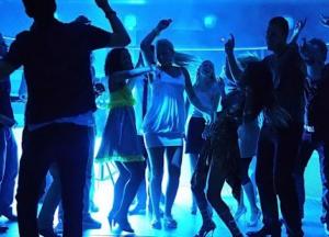Ученые: Любители вечеринок лучше справляются со стрессом