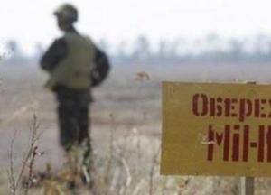 На Донбассе двое военных подорвались на мине