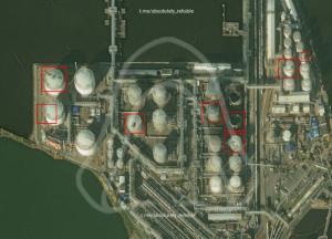 Удар по інфраструктурі Санкт-Петербурга: пошкоджено нафтовий термінал та логістичний хаб
