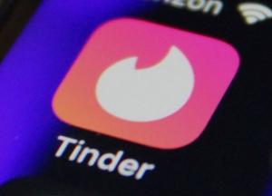 Сервис Tinder позволит вычислять насильников и абьюзеров