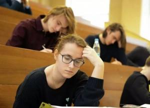 В Украине поднимут стипендии: кому и на сколько