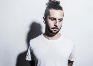 ​Номинант на Grammy и любимец Mixmag: британец Elderbrook едет в Киев