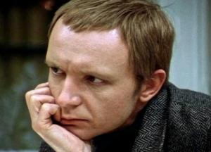 Умер звезда фильмов "Ирония судьбы" и "Служебный роман"