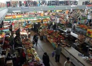 В Украине могут закрыть все рынки из-за нарушений