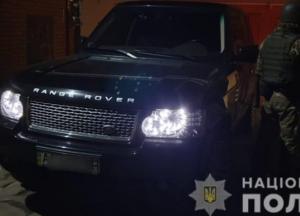 На Киевщине задержали полицейского и его сообщника, которые требовали у предпринимателя 130 тыс. долларов (фото)