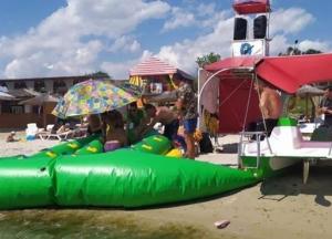 На Херсонщине мужчина сломал шею на аттракционе