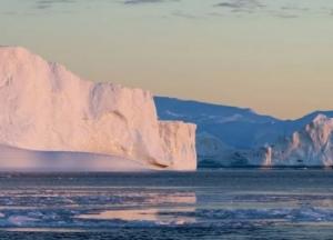 Один из самых крупных айсбергов планеты раскололся на несколько фрагментов